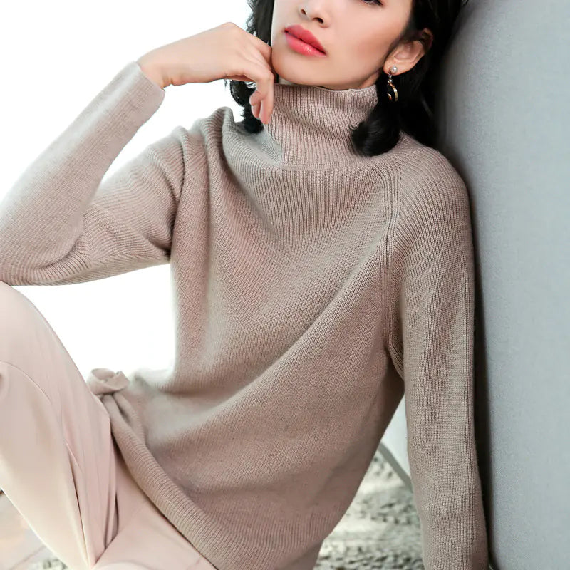 Women's Oversized Turtleneck Cashmere Sweater